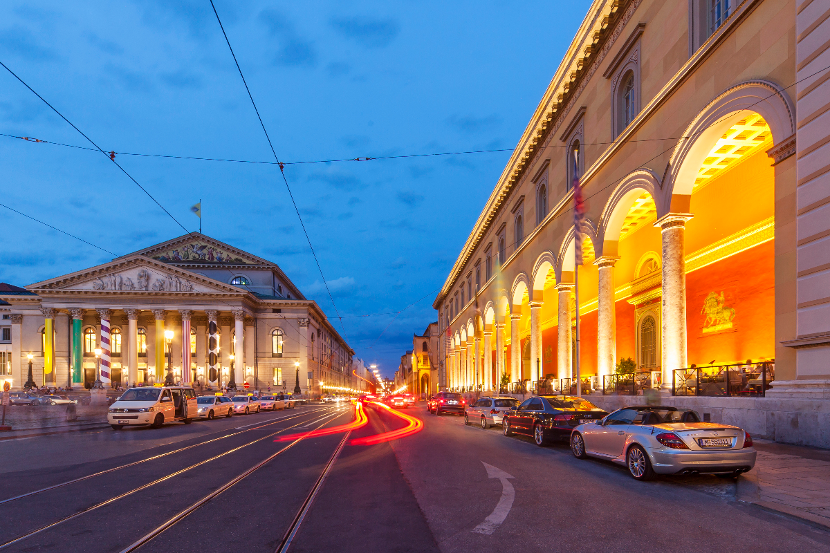 CONTORA Office Solutions – Palais an der Oper - Bild 1