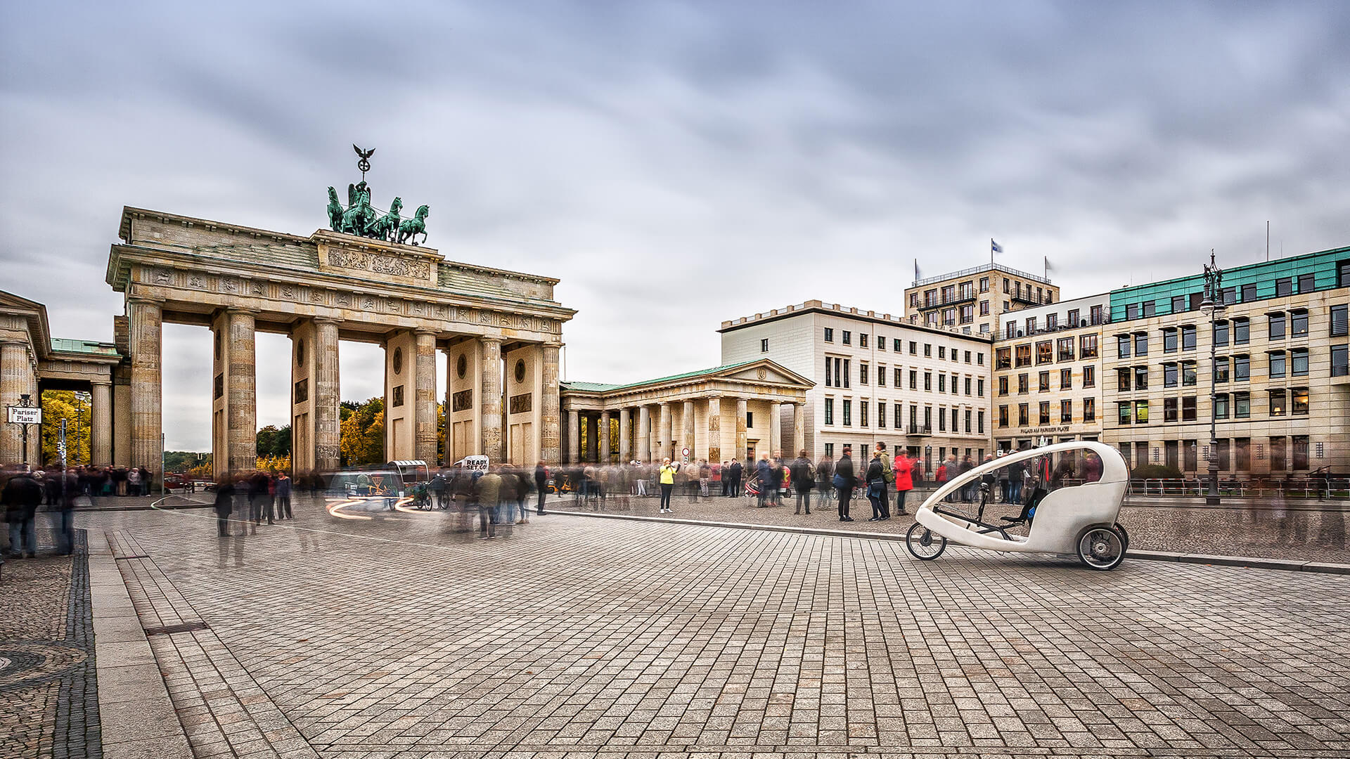 CONTORA Office Solutions – Brandenburger Tor - Bild 1